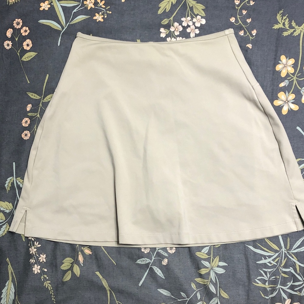 Girlfriend Collective High Waisted A-Line Mini Tennis Skort in Sage Green Small